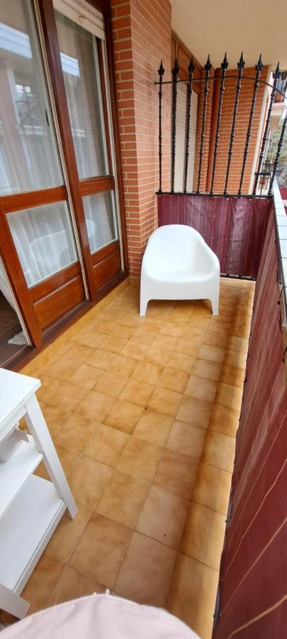 Apartamento Con Suite, Zona De Trabajo Y Yoga Wifi Y Garaje Кастро-Урдиалес Екстериор снимка